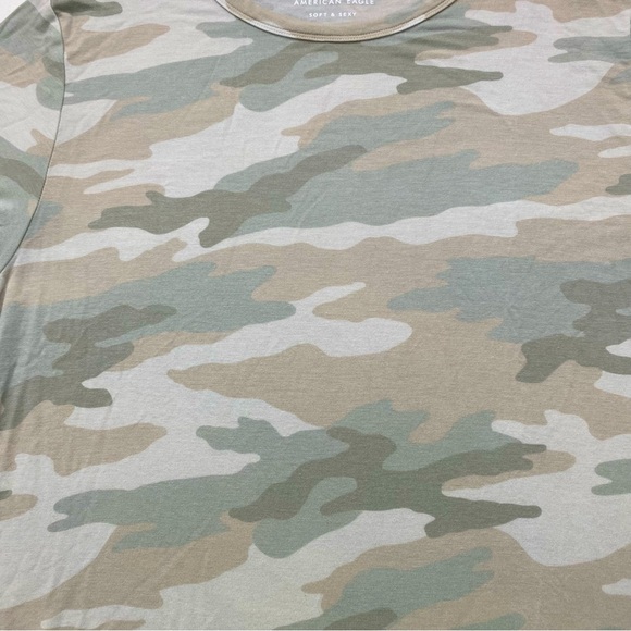 AMERICAN EAGLE Soft and Sexy Short Sleeve Camo Print T-Shirt Size Medium - Picture 3 of 3